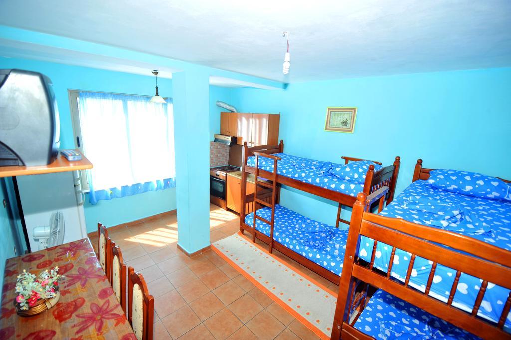 Pemaj Hostel Shkoder Phòng bức ảnh